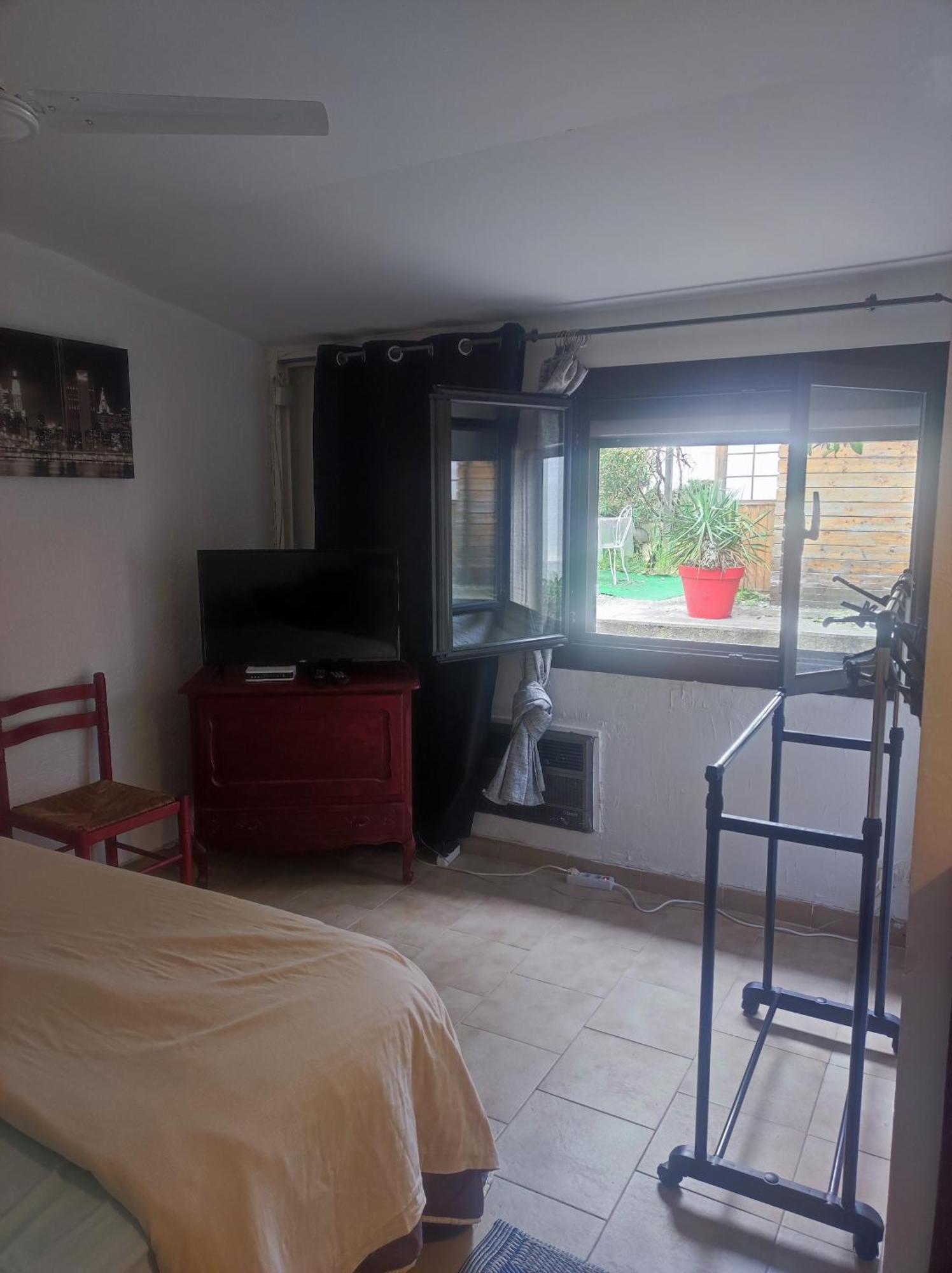 Appartement Ingrid Mary à Nîmes Extérieur photo